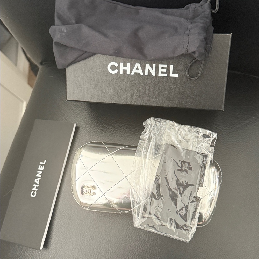 CHANEL Dark Brown Aviator Sunglasses - Picture 13 of 16